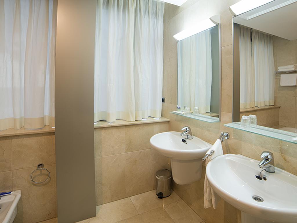 Encasa Hotel Almansa Szoba fotó